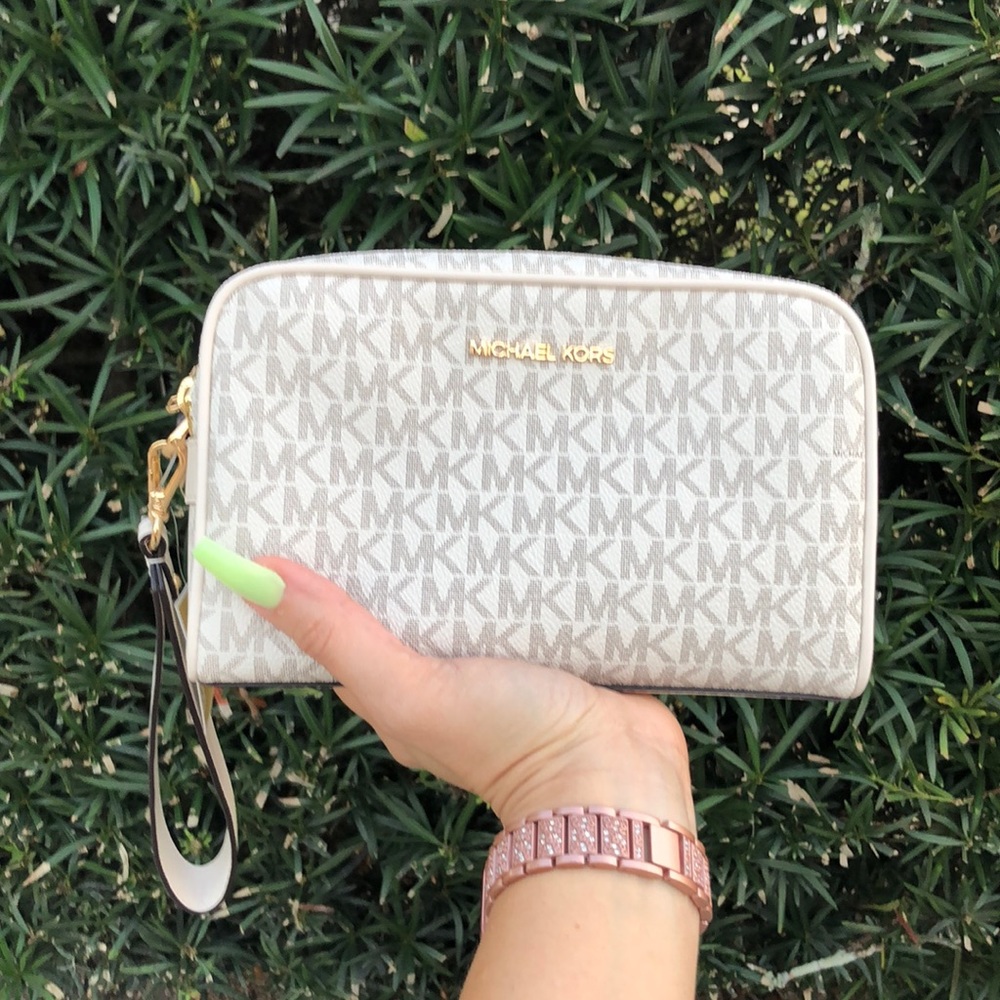 Michael Kors Travel Pouch